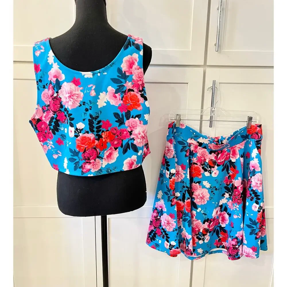 TORRID Mini Scuba Skater Set Women's Plus Size 2 Top Skirt $76 Floral Blue 2X - Picture 2 of 11